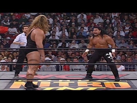 Meng 🤏🏾 vs. The Giant✋🏻 (WCW Monday Nitro 14/9/1998)