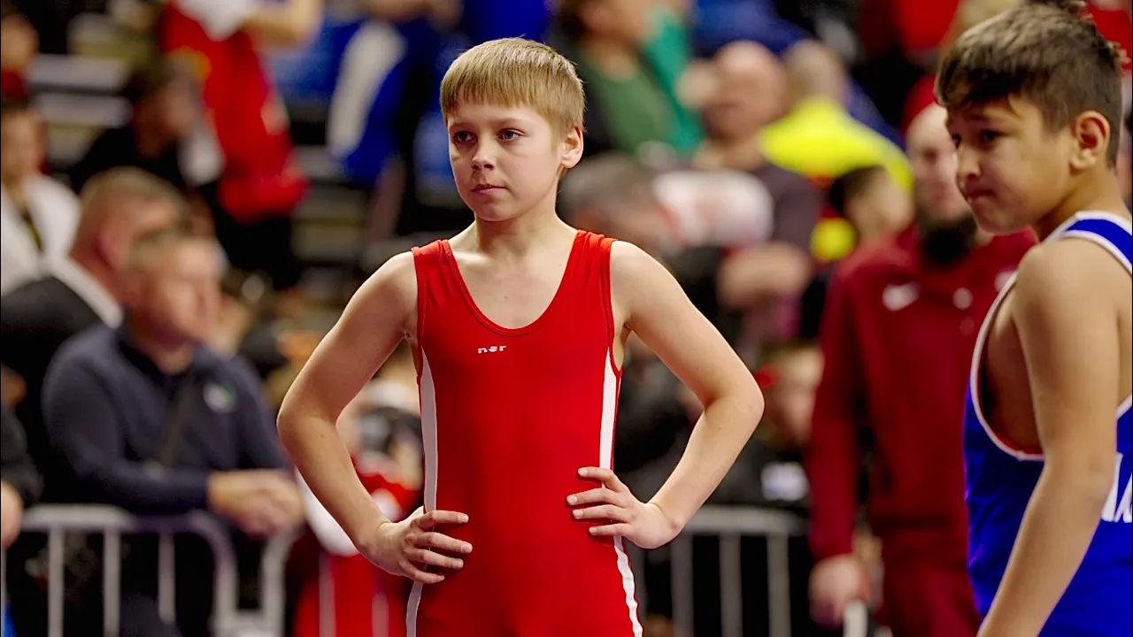 U13 Timurs Zivkovs (LAT) vs Ali Nazarov (ISR) 38kg. Greco-roman boys youth wrestling. B-cam-man