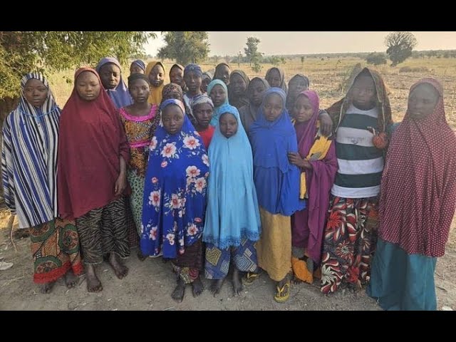 #FreshlyPressed981: 24 kidnapped Kebbi schoolgirls regain freedom after week-long captivity