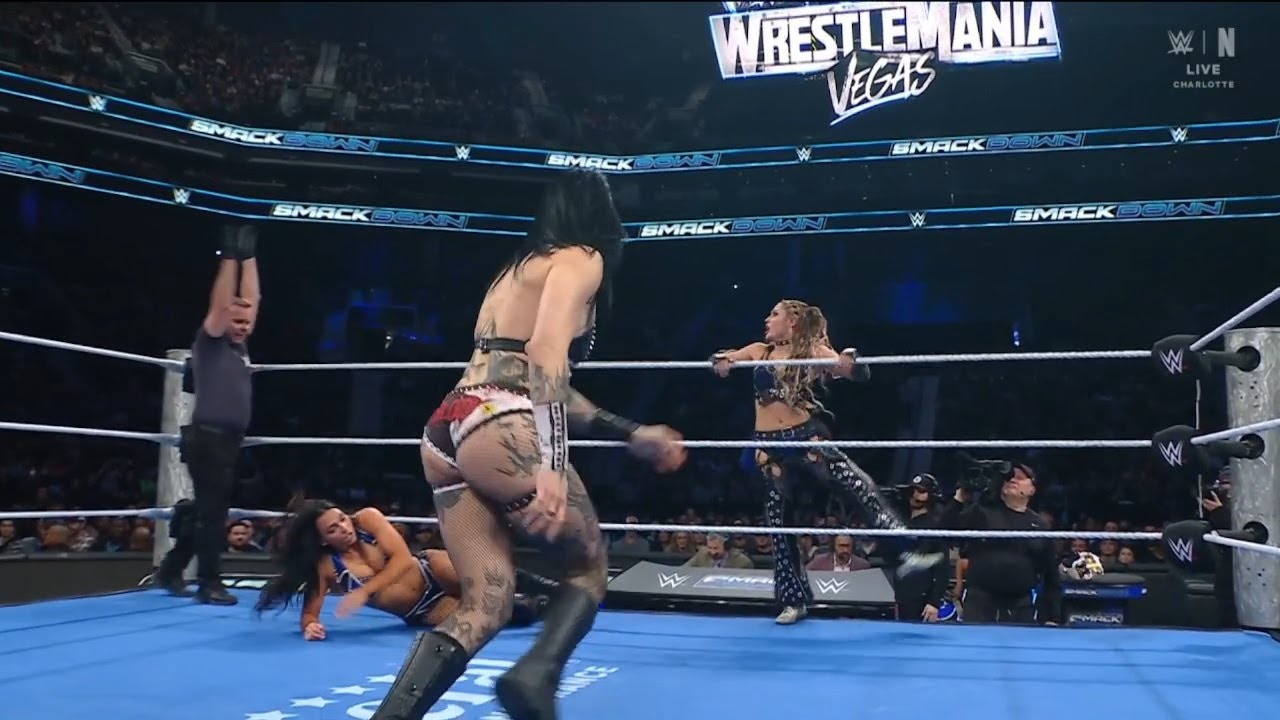 Rhea Ripley & Iyo Sky vs. Giulia & Kiana James - WWE SmackDown | Feb. 6, 2026