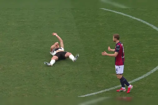 Bologna VS Parma Highlight