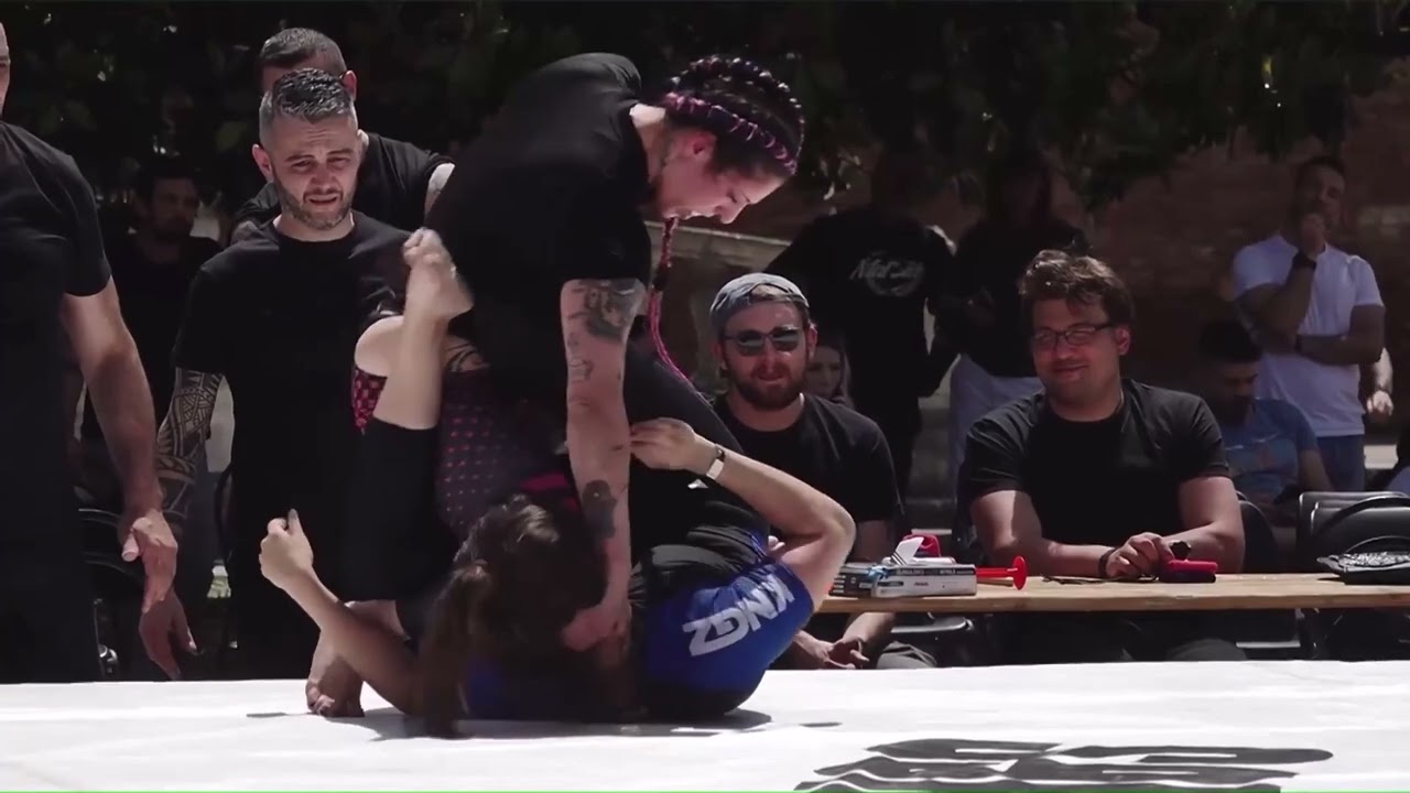 Camilla Parolin loses her first major fight brutally