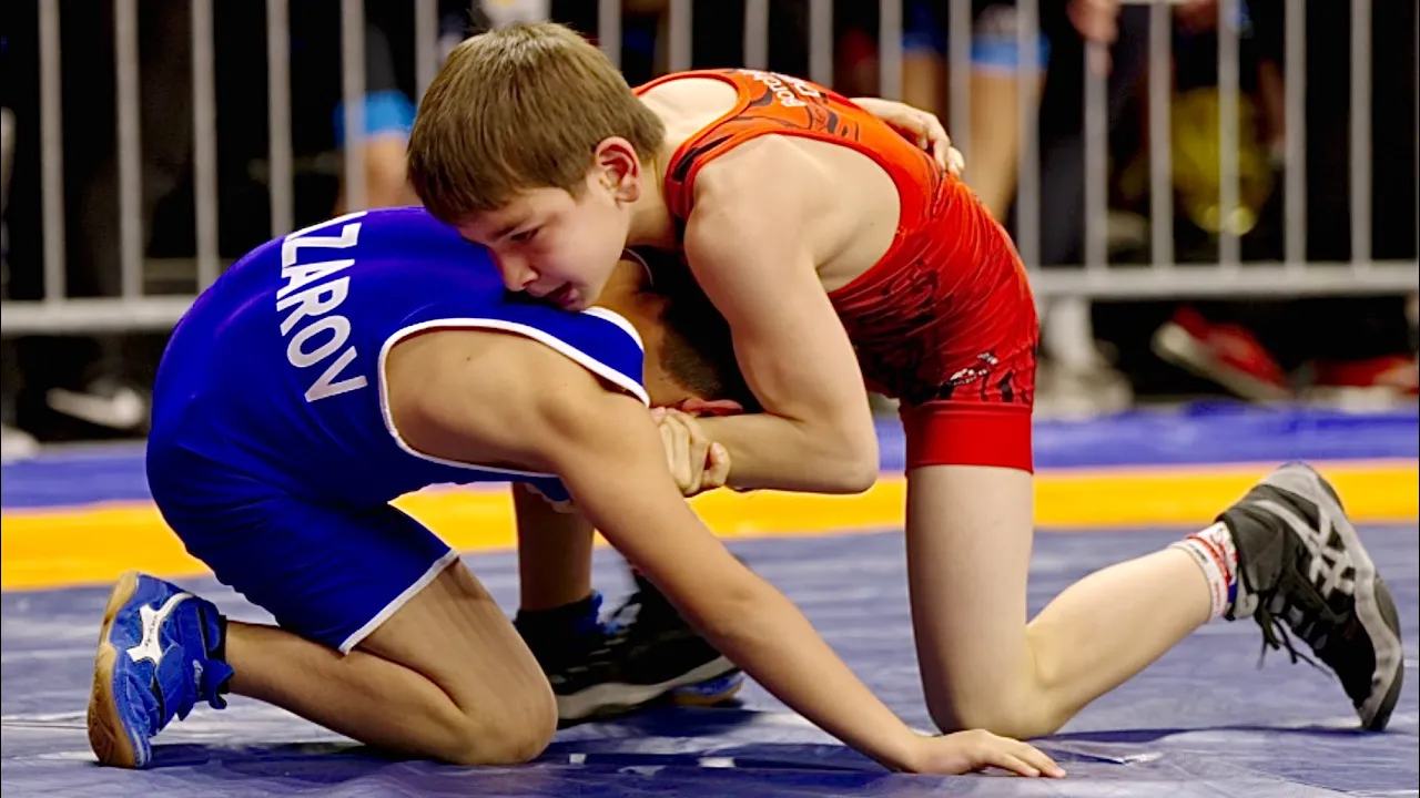U13 Muslim Borchigov (DEN) vs Ali Nazarov (ISR) 38kg. Greco-roman boys youth wrestling. B-cam-man