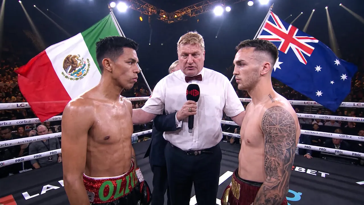 Wild Slugfest! Sam Goodman (AUS) vs Miguel Flores (MEX) | Boxing Fight Highlight