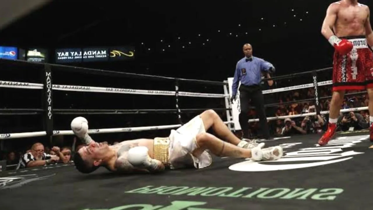 Roman Gonzalez (Nicaragua) vs Akira Yaegas (Japan) KNOCKOUT - Boxing Fight Highlights HD