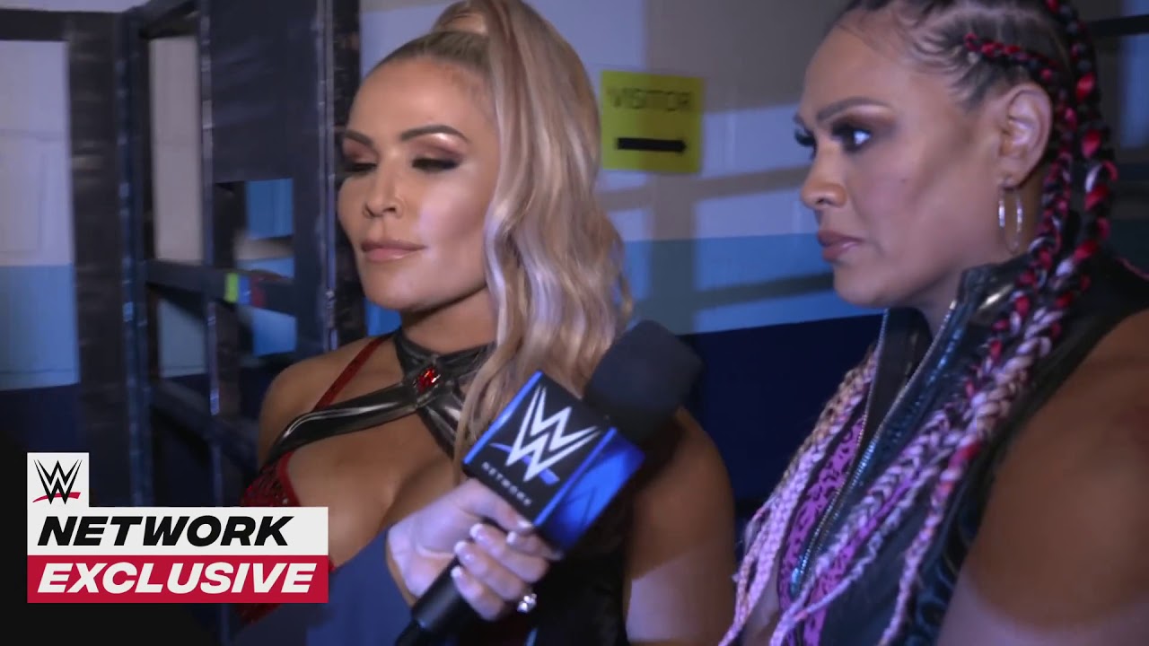 WWE SMACKDOWN: Natalya And  Tamina...