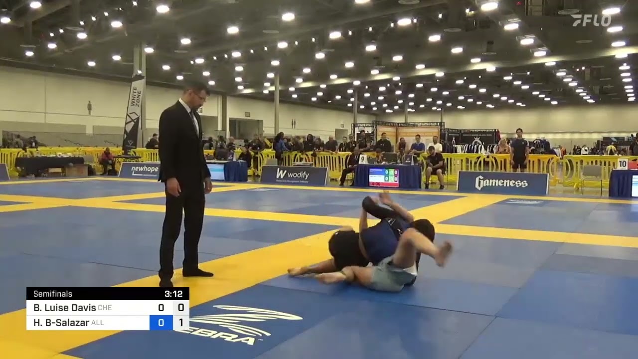 Berlyn Davis can defend himself against full mount position for a long time