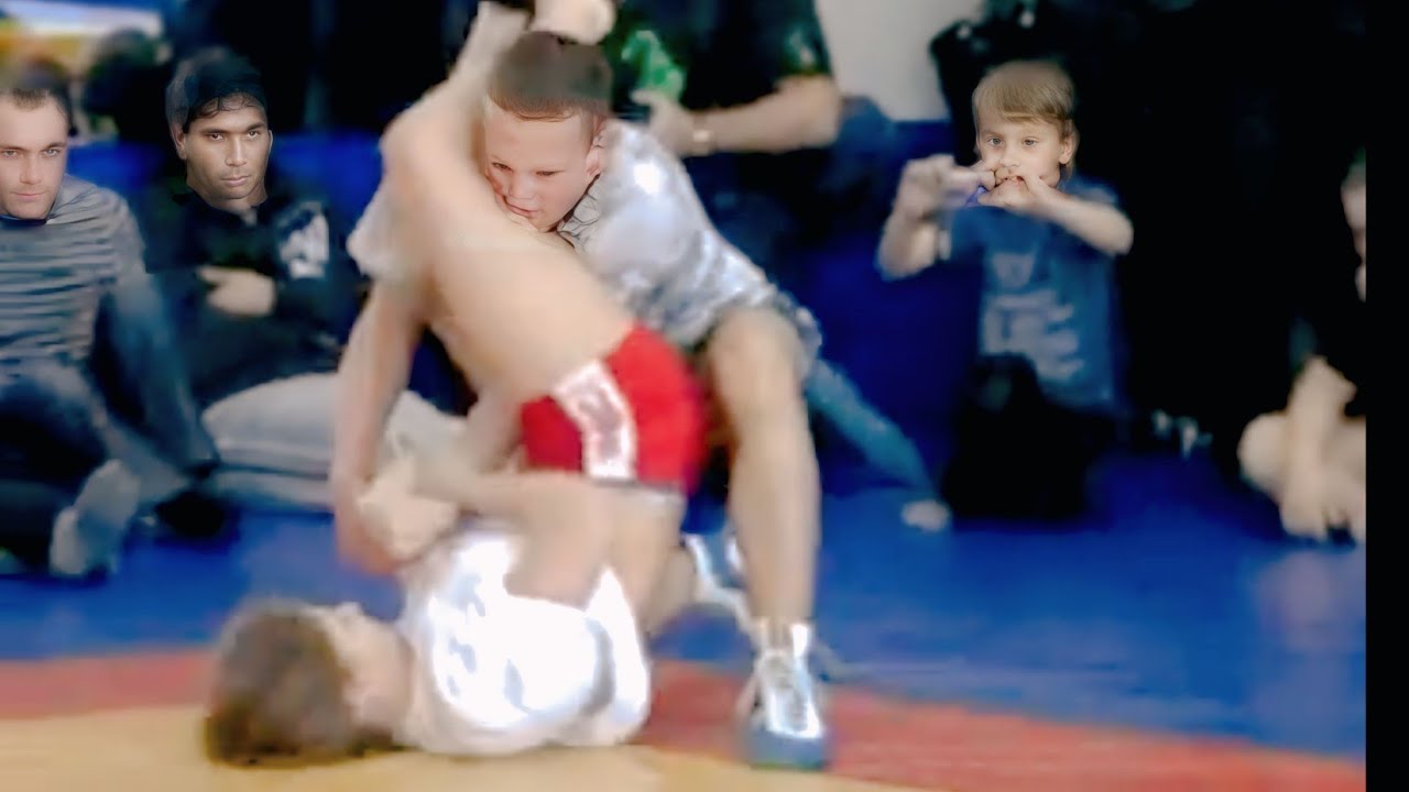 "She Locked Him Down – You Won’t Believe Who Taps First!"🥱#wrestling #jiujitsu #wwe