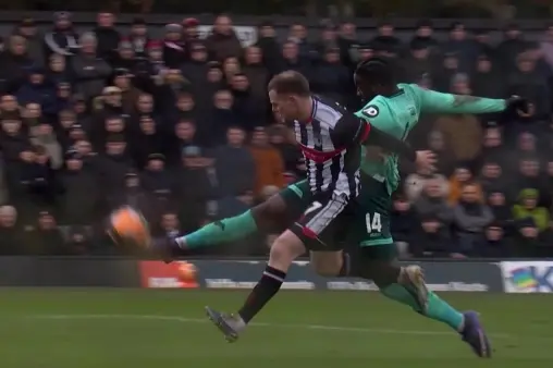 Grimsby VS Wolverhampton Wanderers Highlight