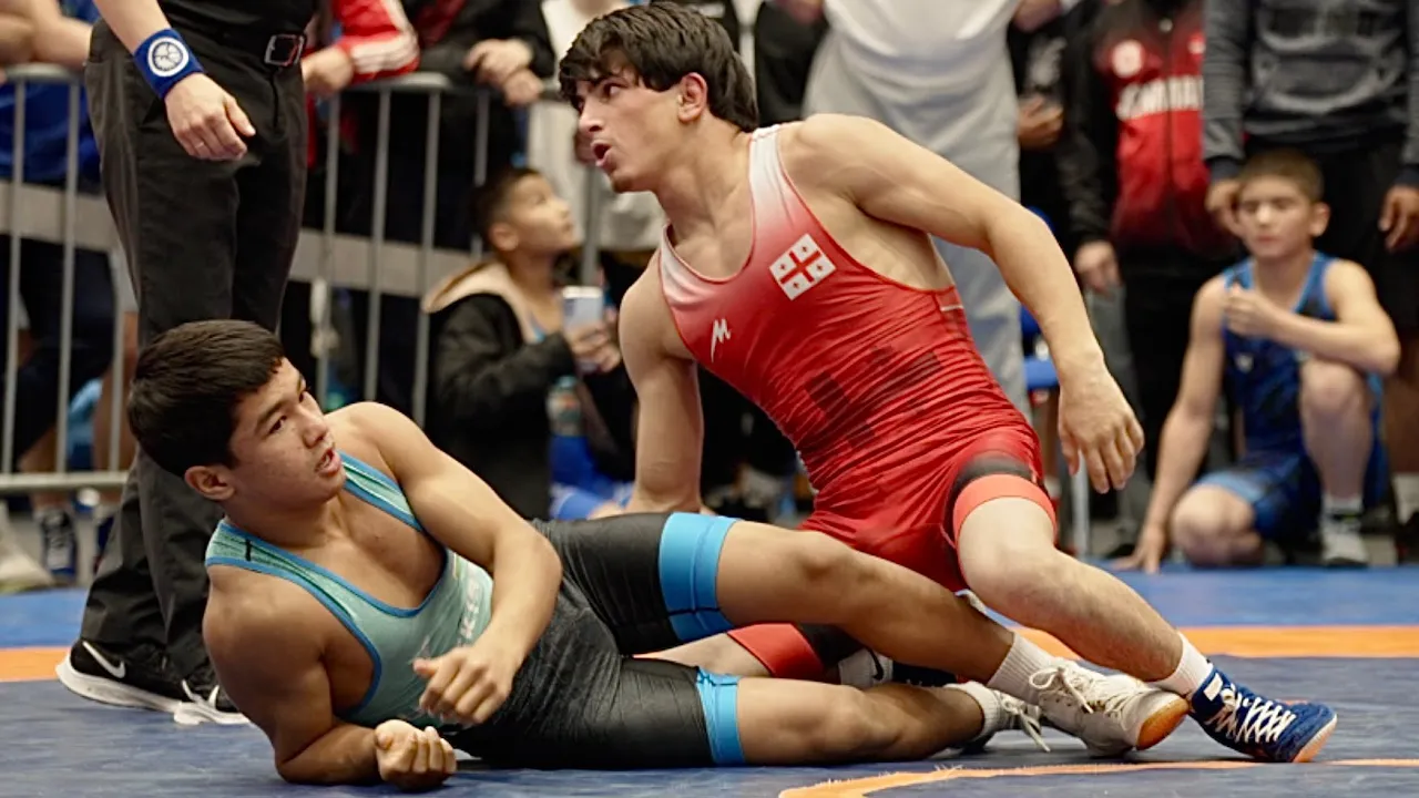 U17 Daviti Shavadze (GEO) vs Bunyod Hasanov (UZB) 51kg. Greco-roman boys youth wrestling. B-cam-man