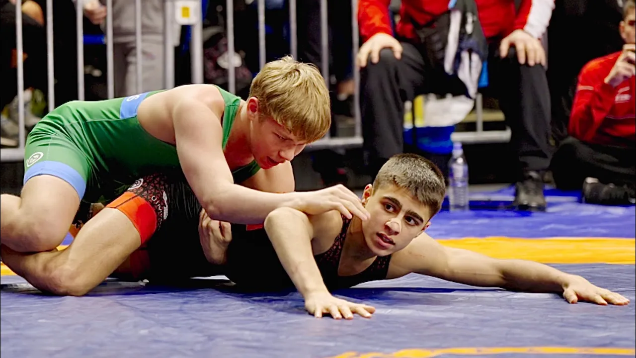 U17 Kyriakos Papadopolous (GRE) vs Mangirdas Brazdziunas (LTU) 65kg. Greco-r boys wrestling. B-cam-m