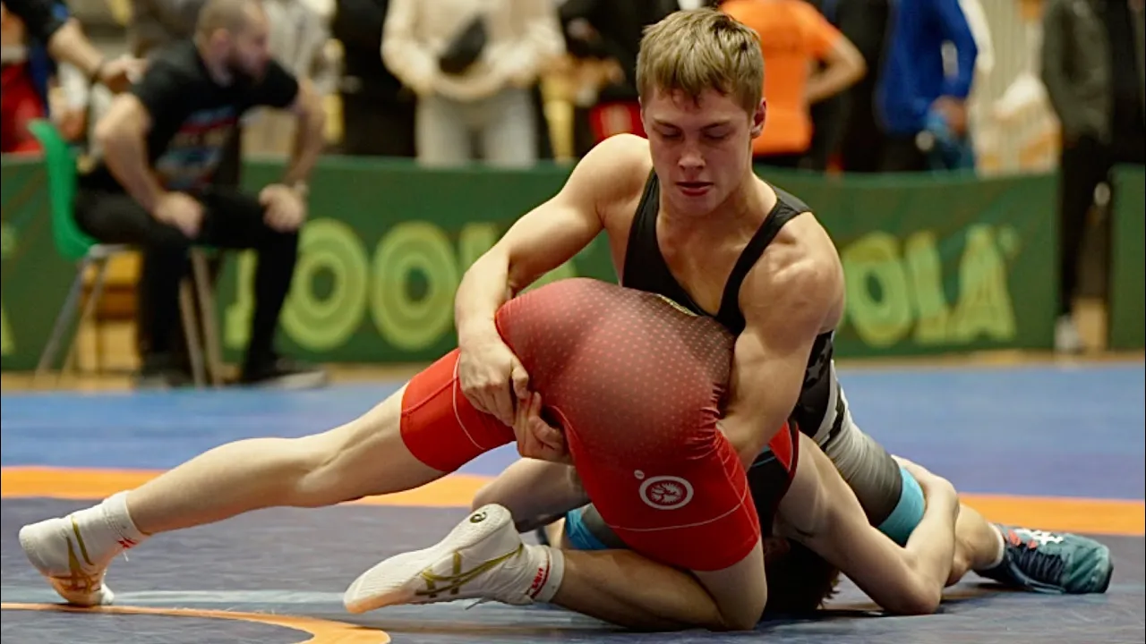 U17 Makar Zheleznjak (EST) vs Artjoms Cvetkovs (LAT) 57kg. Freestyle boys youth wrestling.