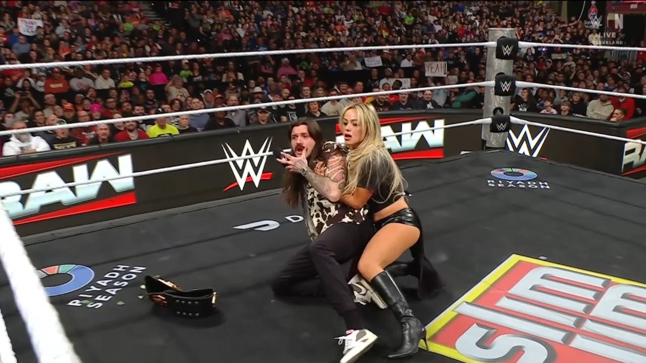 Stephanie Vaquer attacks Dominik Mysterio- WWE RAW | Feb. 9, 2026