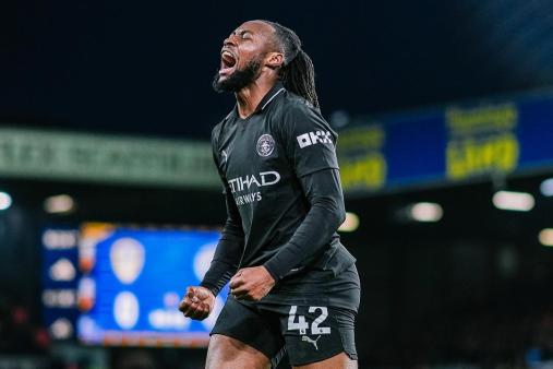 Leeds United VS Manchester City Highlight