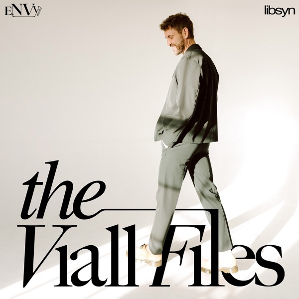 E892 - Traitors w/ Chanel Ayan, LIB w/ Lauren, RHOBH, Kate Hudson Flirting 101, and White Lotus
