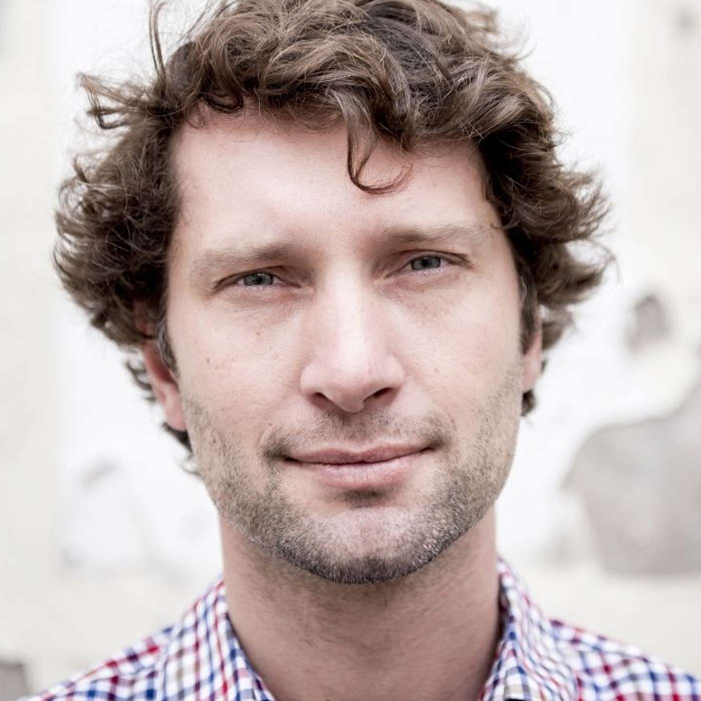 122 - Michal Kosinski: Studying Theory of Mind and Reasoning in LLMs.