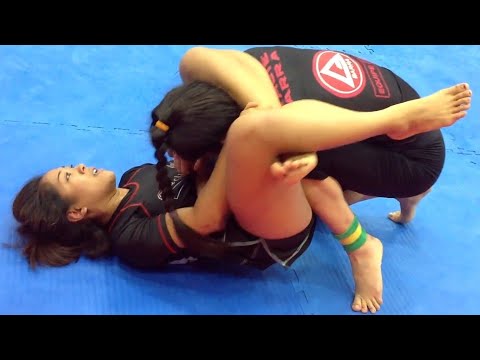 girl vs girl bjj 2026 - asian girl submission by triangle choke