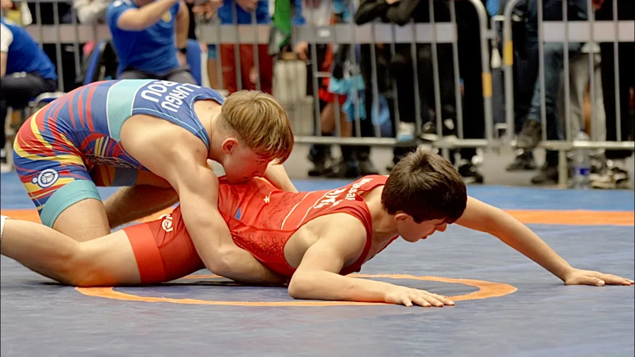 U17 Vazgen Mnatsakanyan (ARM) vs Alexandru Lungu (ROM) 60kg final! Greco-roman boys wrestling. B-cam
