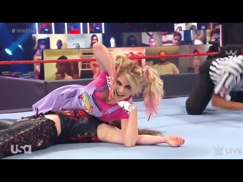 Alexa Bliss vs Nikki Cross