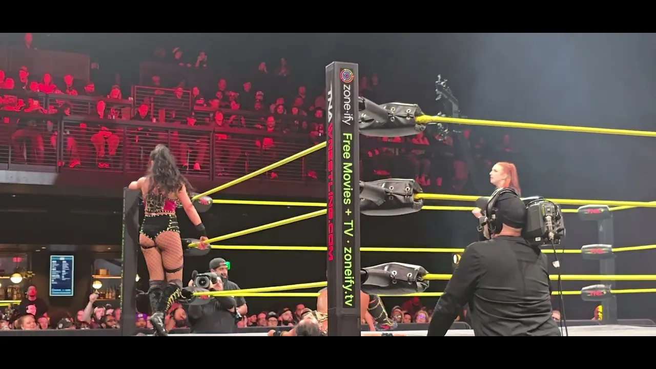 Tna no surrender tna knock out women's tittle match Arianna grace vs ying lee nashville tn 2 13 26