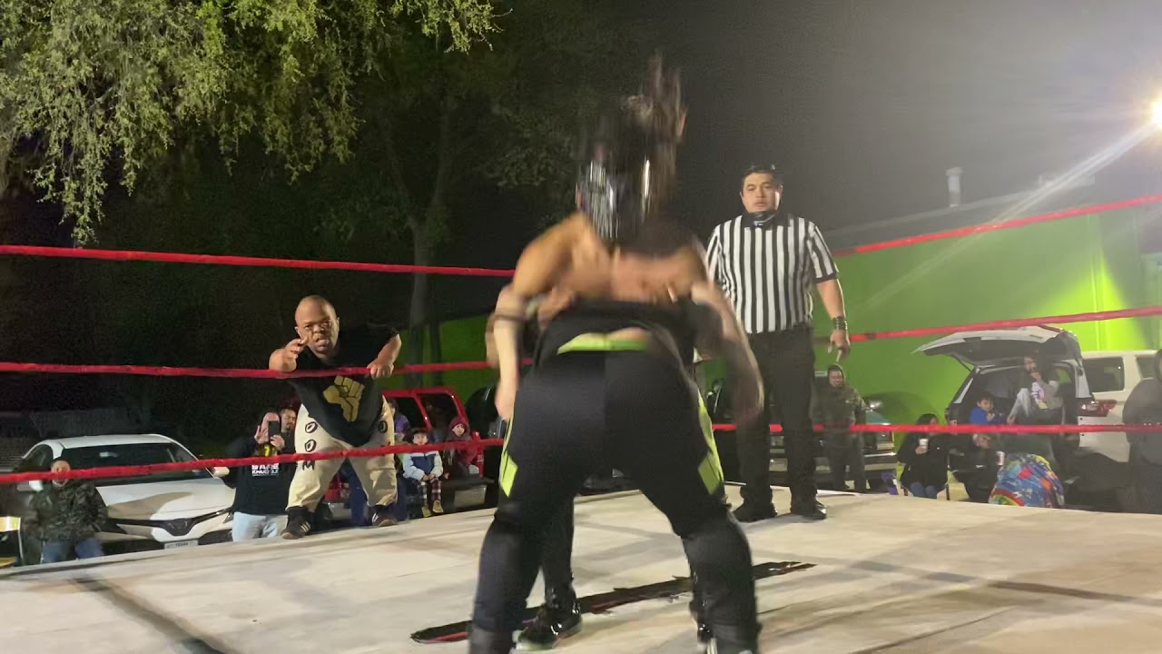 Mascarita Sagrada, Tuck n Roll vs Dark Fussion, BoomBox