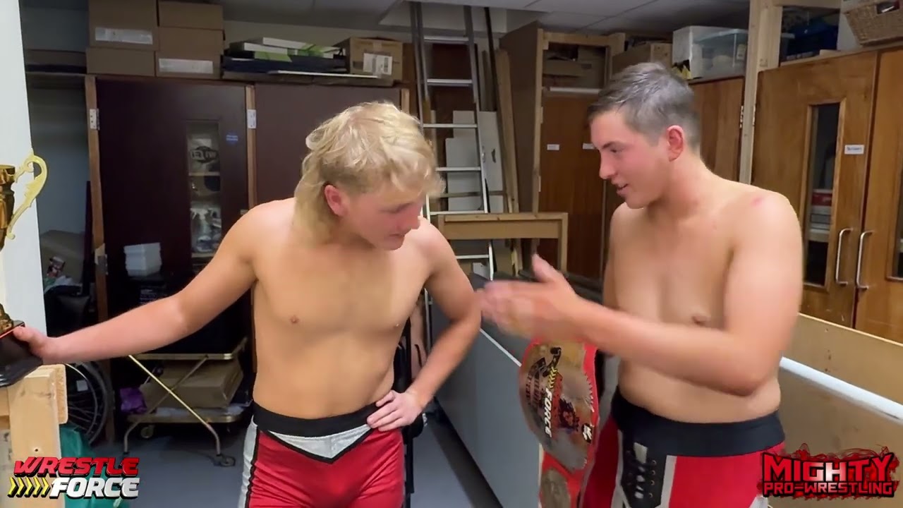 Harry Milligan has Isaac Murray's back | Wickford | December 6th 2025