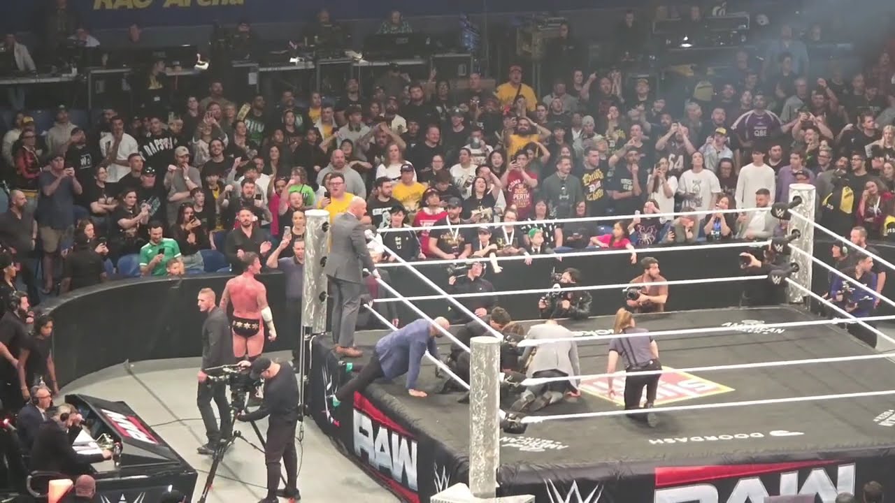 [4K] The Vision betray Seth Rollins!!!