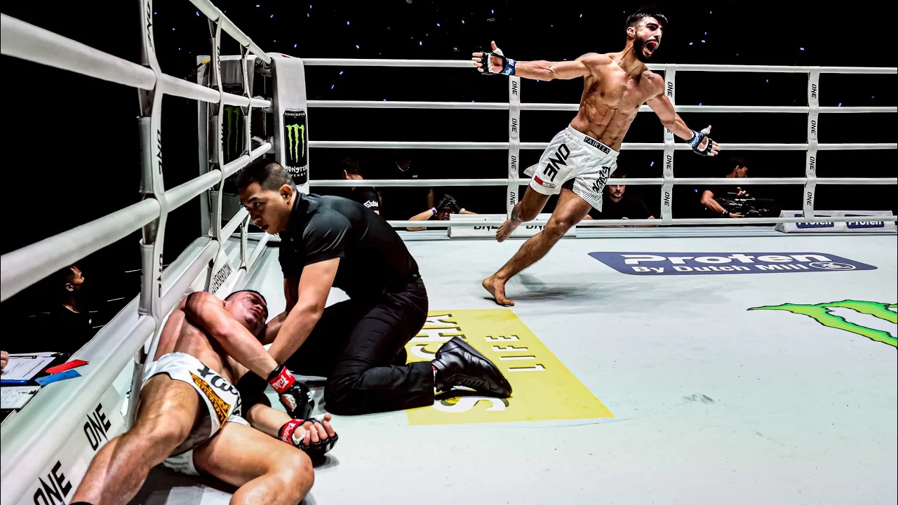 หมัดเดียวหลับคาเวที รับ2ล้านบาท! คมเพชร ศิษย์สารวัตรเสือ vs อับดาลลาห์ ออนดาช