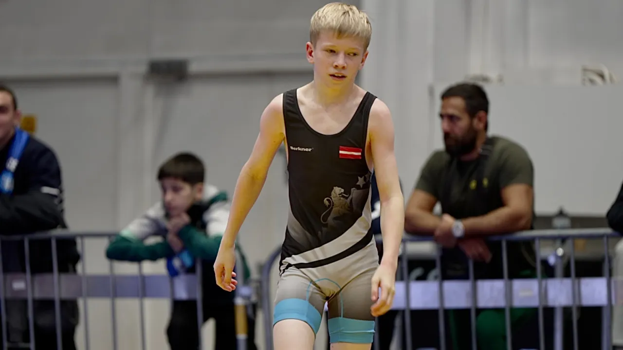 U15 Suren Siradexyan (GEO) vs Artjoms Scerbakovs (LAT) 38kg. Greco-roman boys wrestling tournament.