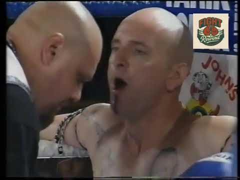 Drew Austinberg vs Trent Barnes | Muay Thai | Gold Coast