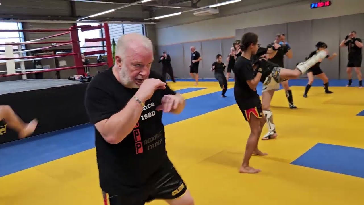 Shadow Boxing K1 : 5 Étapes pour Maîtriser les Bases (Stage 2026) 🥊