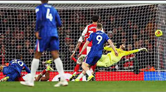 Legendary Goalkeeper Saves | Arsenal Edition