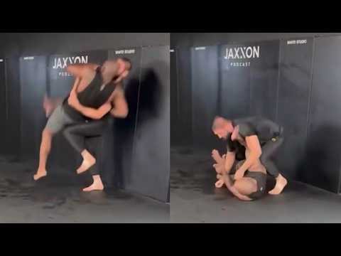 Khamzat Chimaev Wrecks Monsters Way Too Easily... Destroys Khalil.