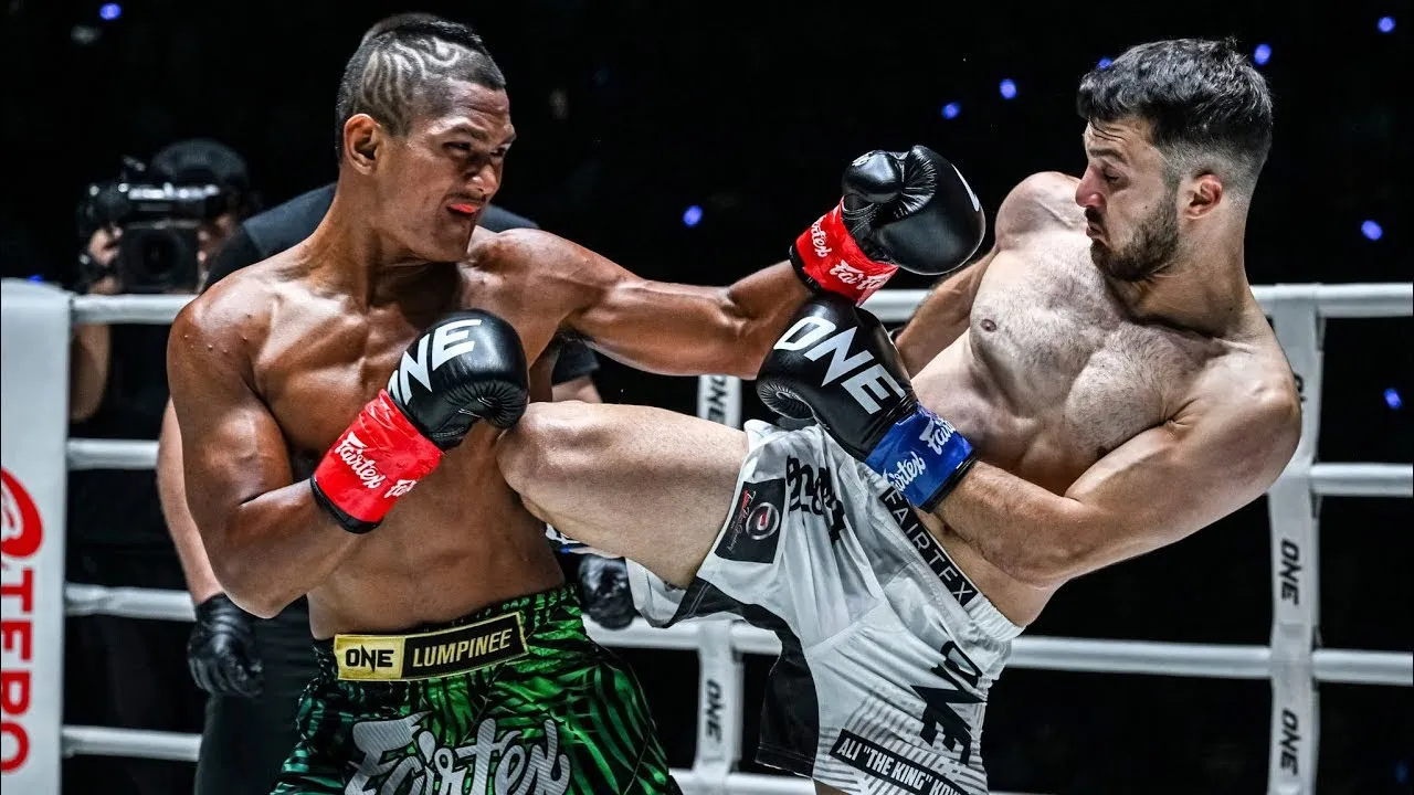 ไฟต์นี้ผมเอาจริง ต่อยกันมันส์ถึงใจ! แสงอาทิตย์ ลูกทรายกองดิน VS อาลี โคยุนชู 