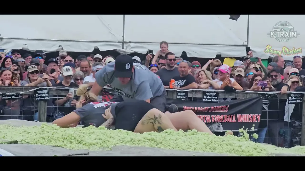 1.ROUND ❤️ MARCIA 🦵🦵💪💪 Broke