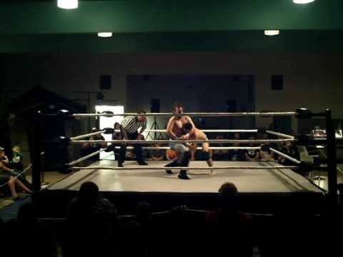 Xavier Galaxy vs Judas Icarus - VIPW