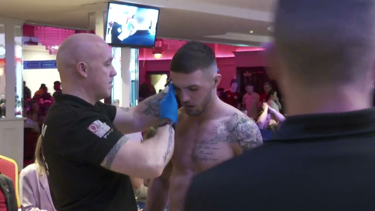 IÚR FC 10 - Cian Mulligan vs Glen Eagers