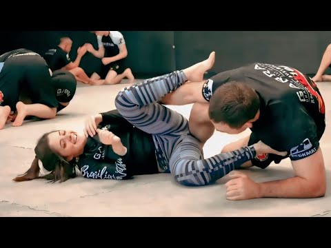 GIRL vs BOY GRAPPLING SHOWDOWN – SPEED vs STRENGTH #bjj #grappling 