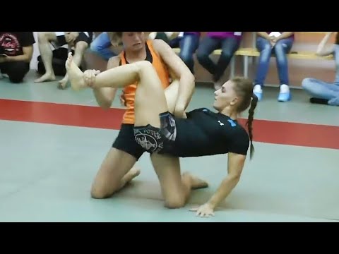 π₯ DON'T UNDERESTIMATE POWER OF GIRL π‘οΈ| WOMEN GRAPPLING MMA FIGHT #mma#grappling #bjj