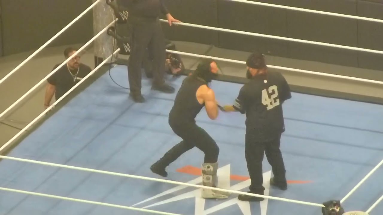 Drew McIntyre and Jacob Fatu get into it at WWE SmackDown