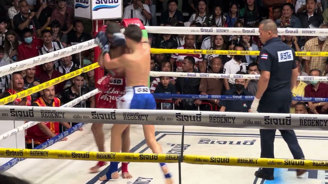 เพชรสาม เพชรมวยไทยยิม vs อเล็ก สิงห์มาวิน ยก1