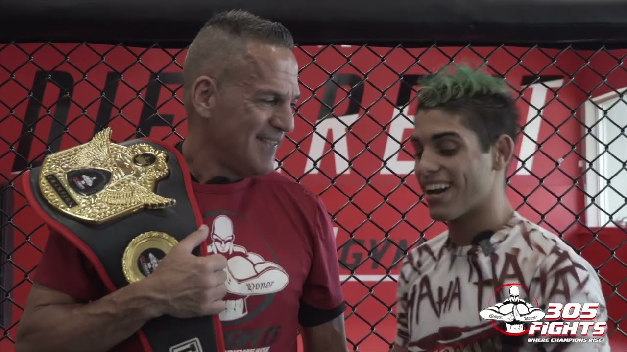 305 FIGHTS Santiago Seijo