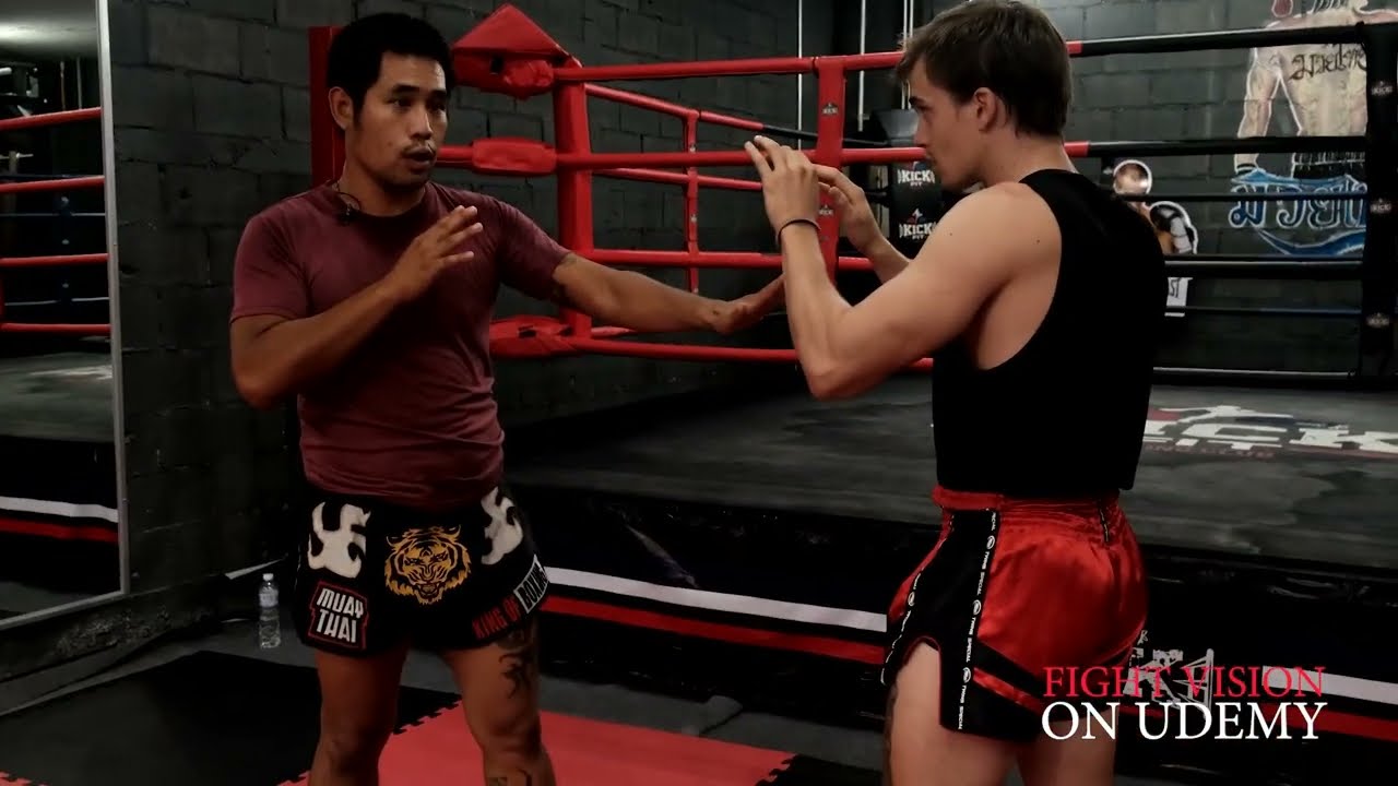 6.05-Kick The Spinning Heel Kick or Crocodile Tail Muay Thai Old school and Modern techniques I