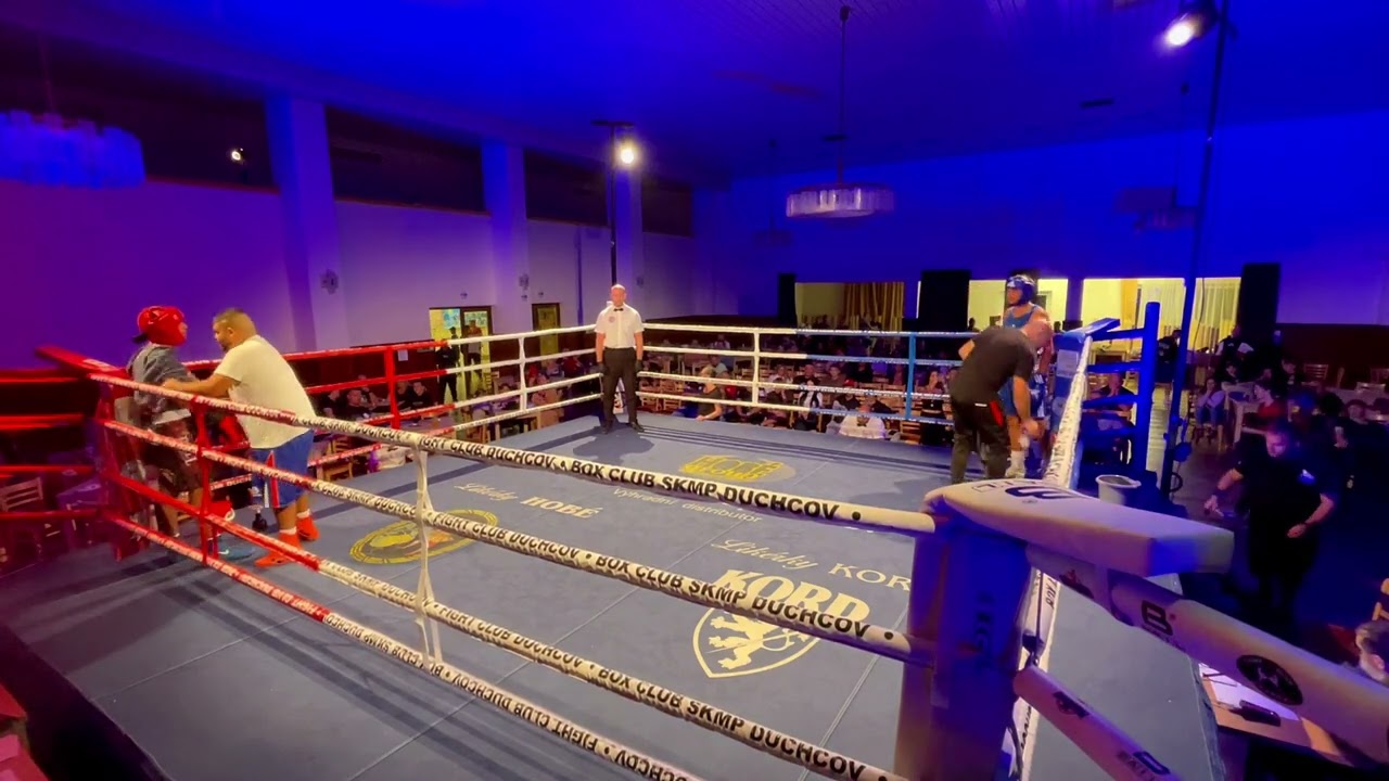 1.kolo ELB ÚSTÍ N.L. - PRAHA, předzápas Matěj Hlaváč - Lukáš Fiala