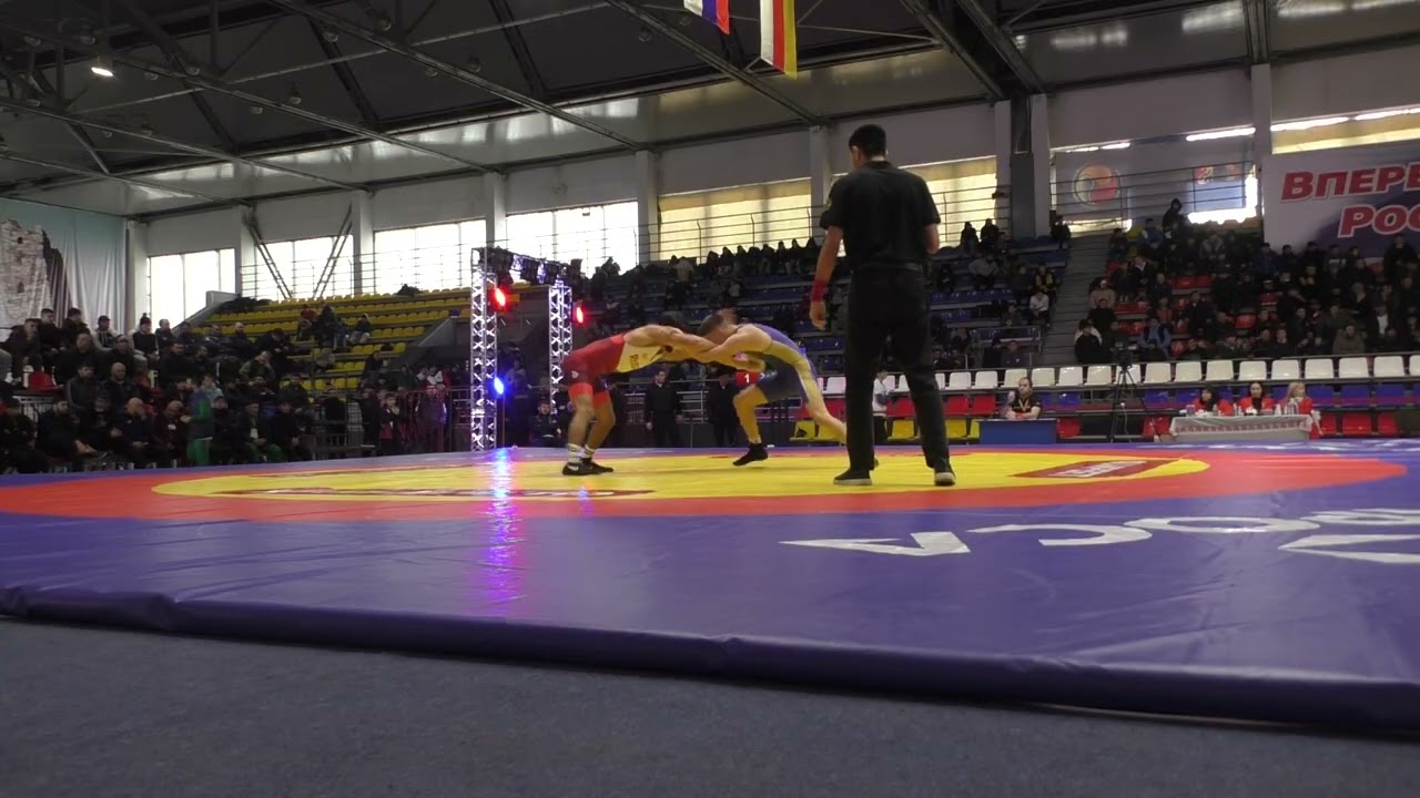 Давид Сеферян (Краснодарский край) - Очир Цыденов (Бурятия)