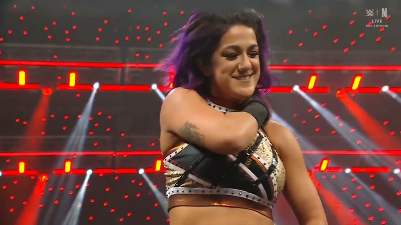 WWE RAW AJ LEE VS BAYLEY 03/16/26