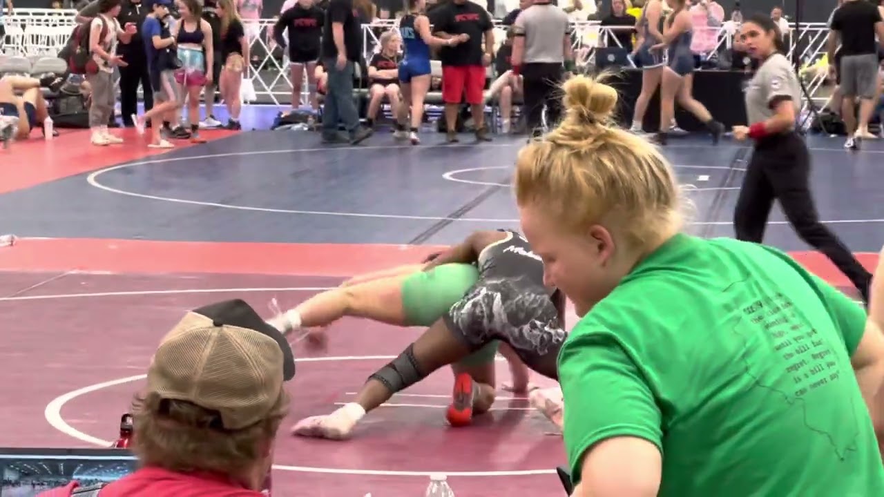 2023 NHSCA National Duals w IL Corn Stars 138lbs (Brielle Bibla/Joel Makem MN)