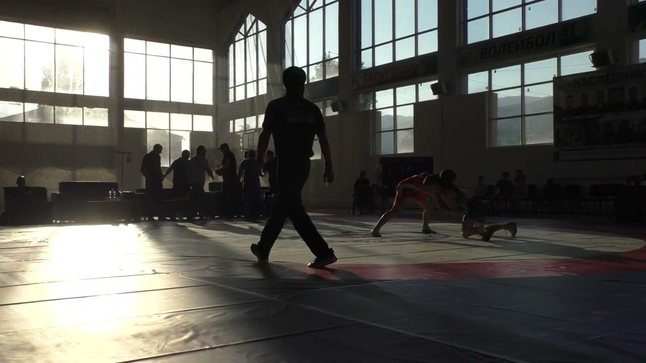 57 кг Мухаммад Тамбиев - Тимур Гаджиев