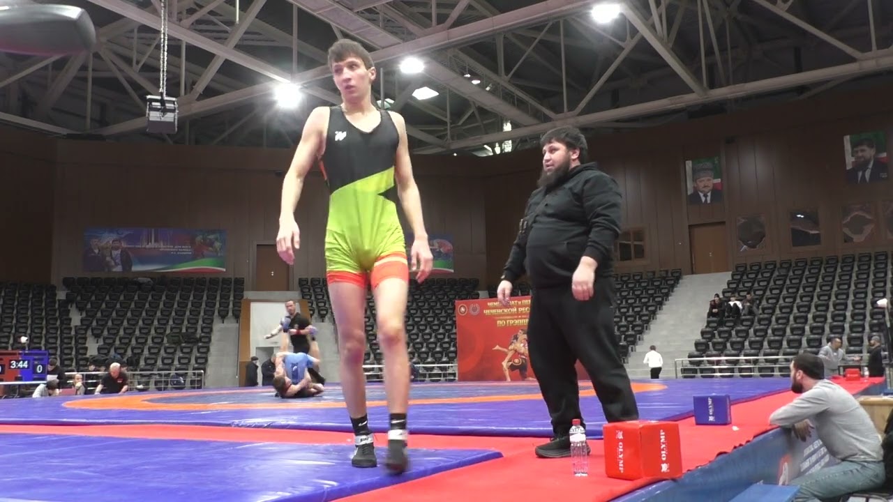 Мусса Шаханов (Ставропольский край) - Астемир Бжеников (КБР)