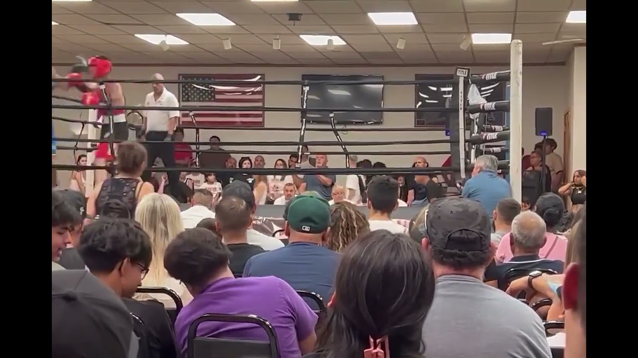 ￼ Middleweight vs Middleweight hard fight ￼